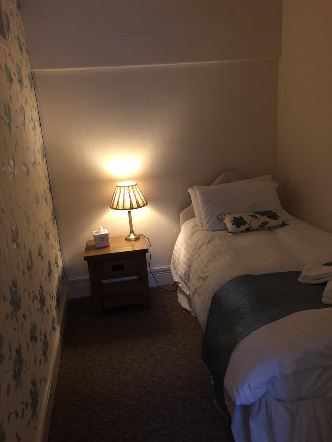 The Oakeley Arms Hotel Maentwrog Luaran gambar